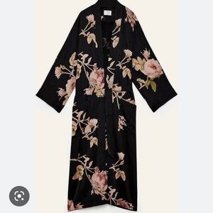 Black and Floral Aritzia Kimono